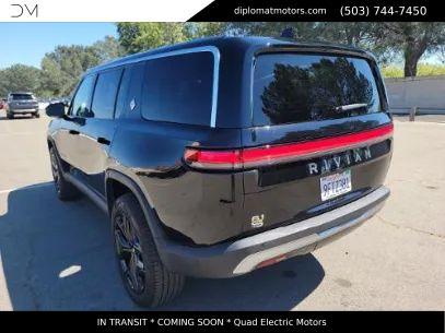 Rivian R1S 2023