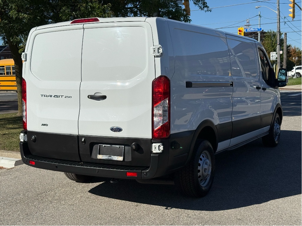 Ford Transit 2023