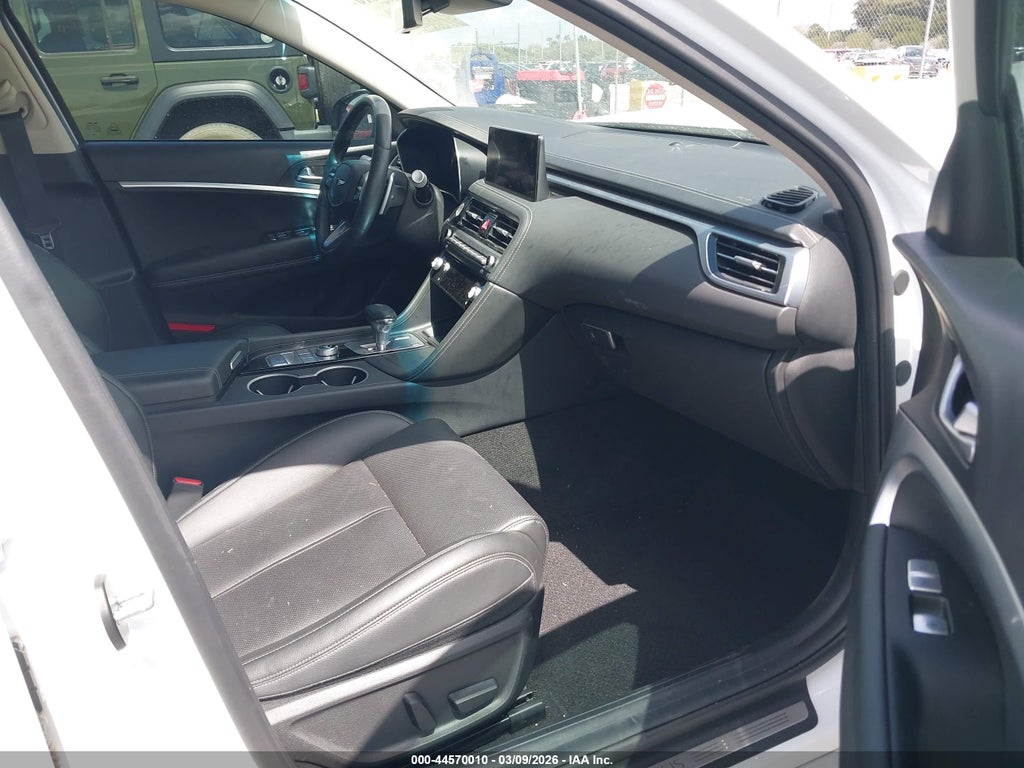 Genesis G70 2025