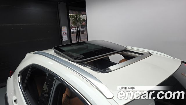 Lexus UX 2021