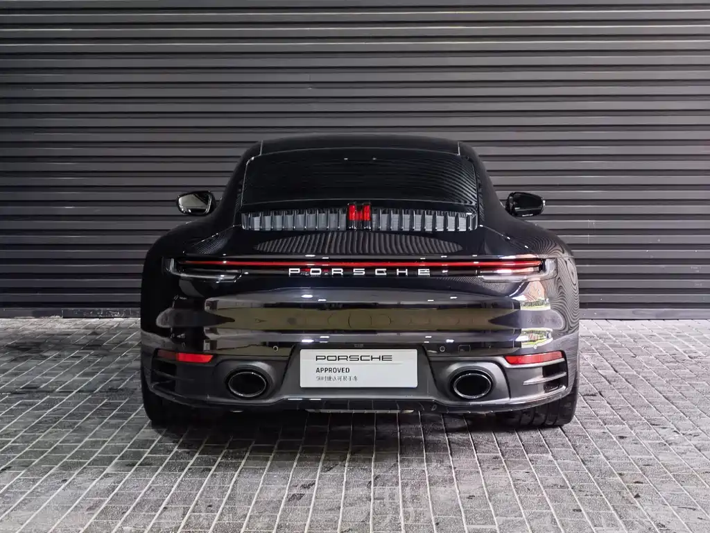 Porsche 911 2023