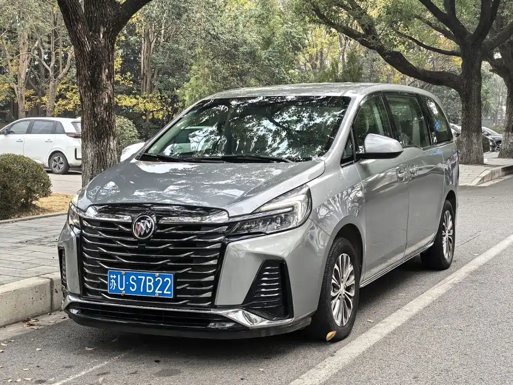 Buick GL8 2023
