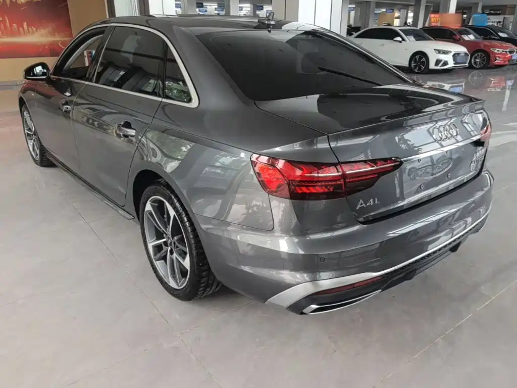 Audi A4 2024