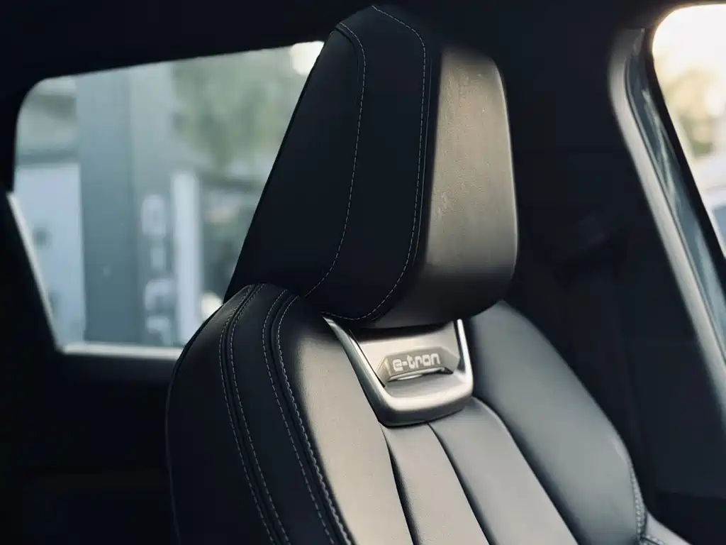 Audi Q4 e-tron 2024