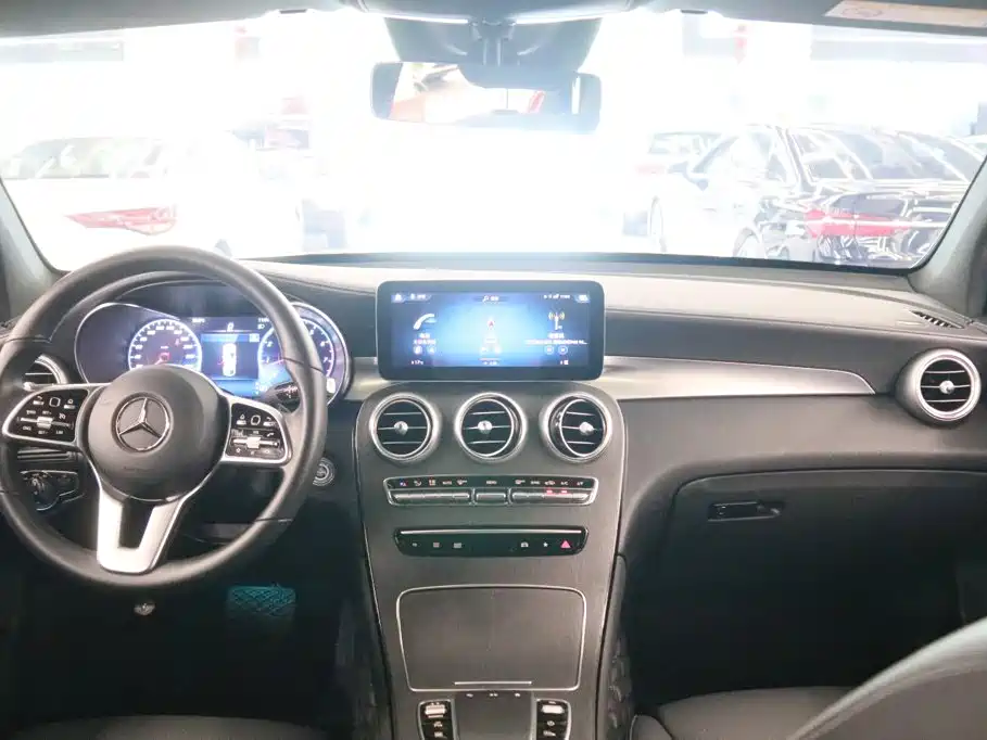 Mercedes-Benz GLC Coupe 2023