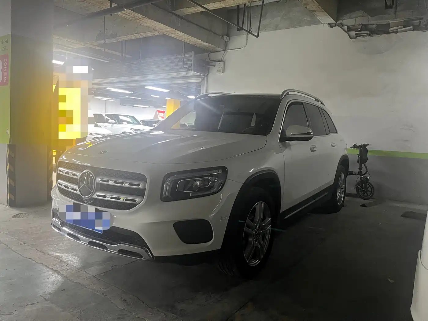 Mercedes-Benz GLB 2023