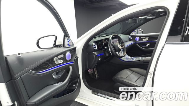 Mercedes-Benz E-Класс 2022