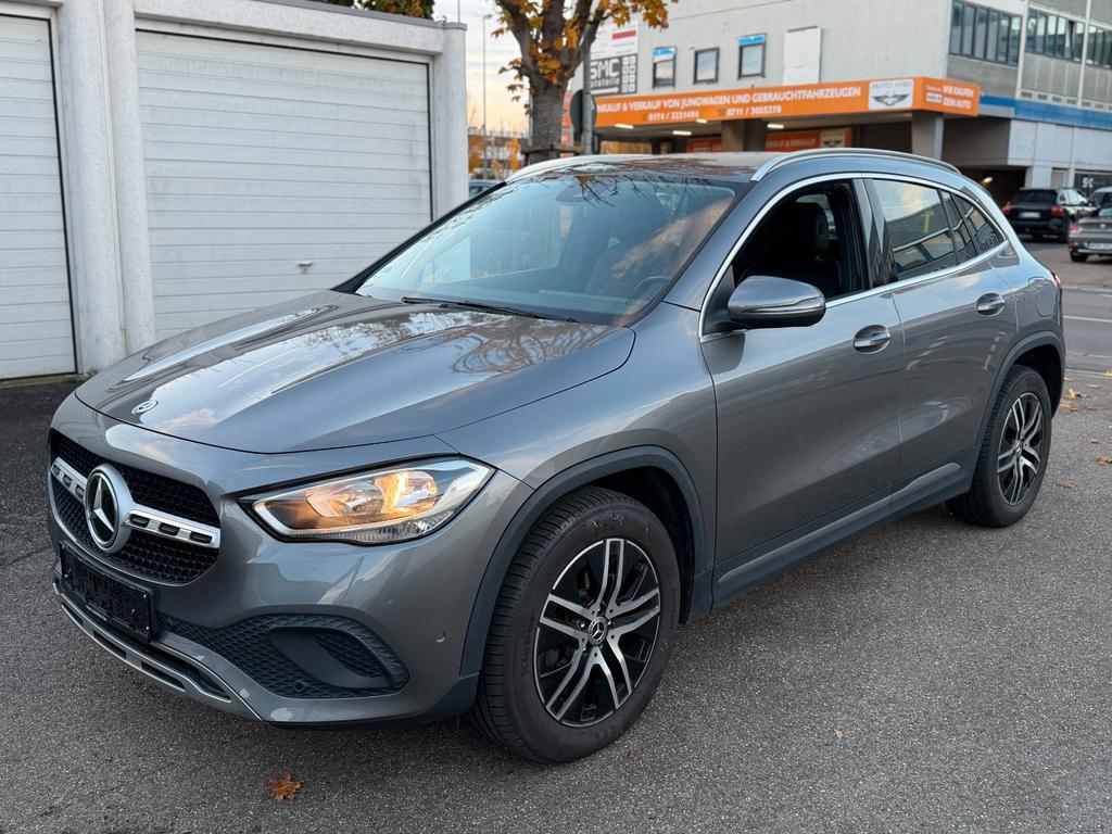 Mercedes-Benz GLA 200 2022