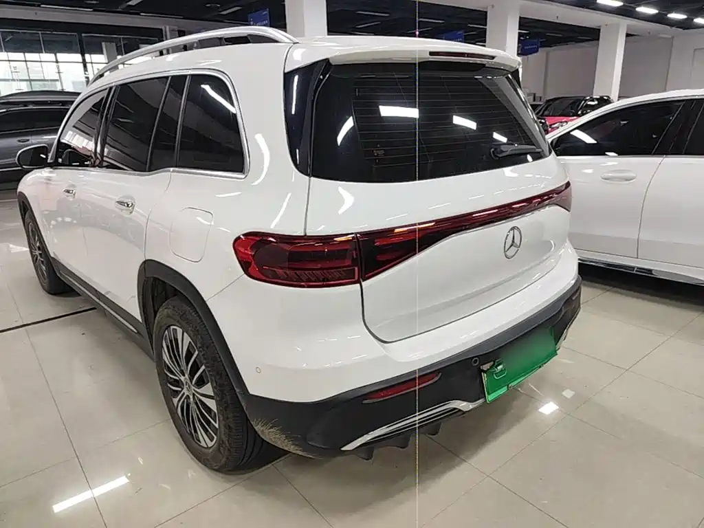 Mercedes-Benz EQB 2025
