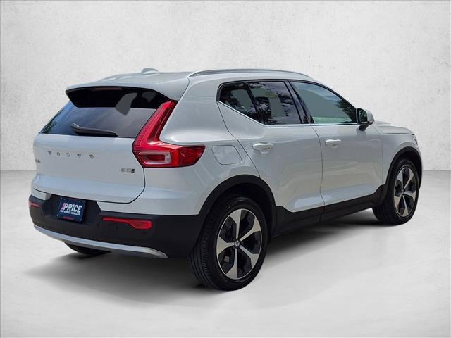 Volvo XC40 2025