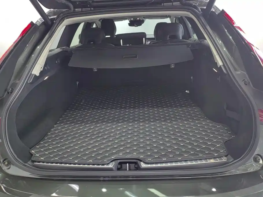 Volvo V90 2021