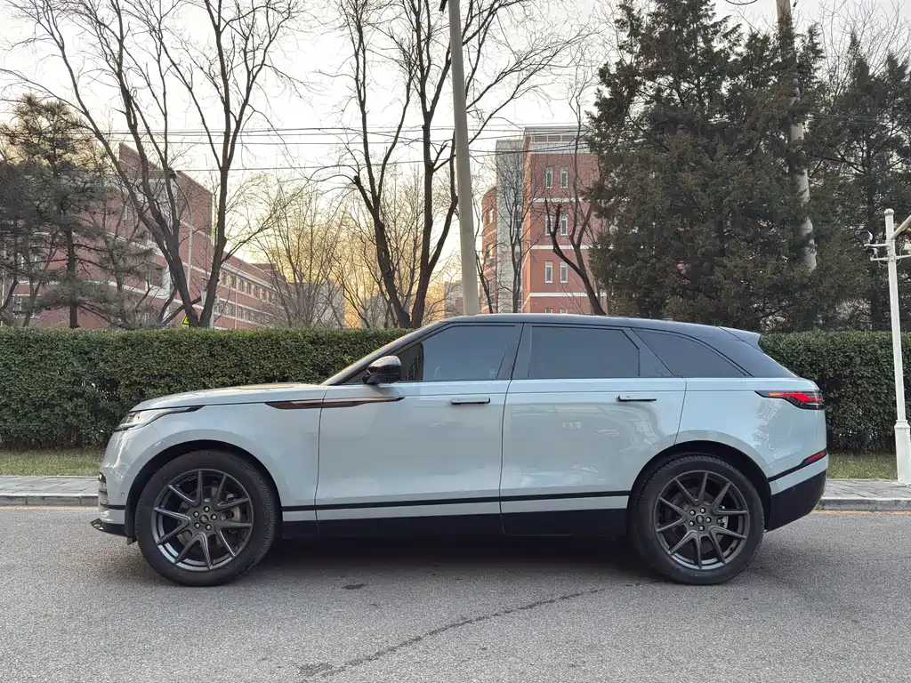Land Rover Range Rover Velar 2023