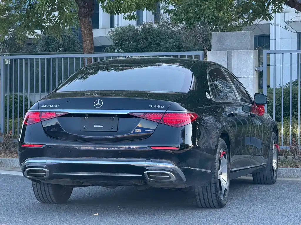 Mercedes-Benz Maybach S-Класс 2023