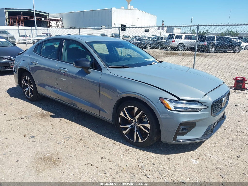 Volvo S60 2024