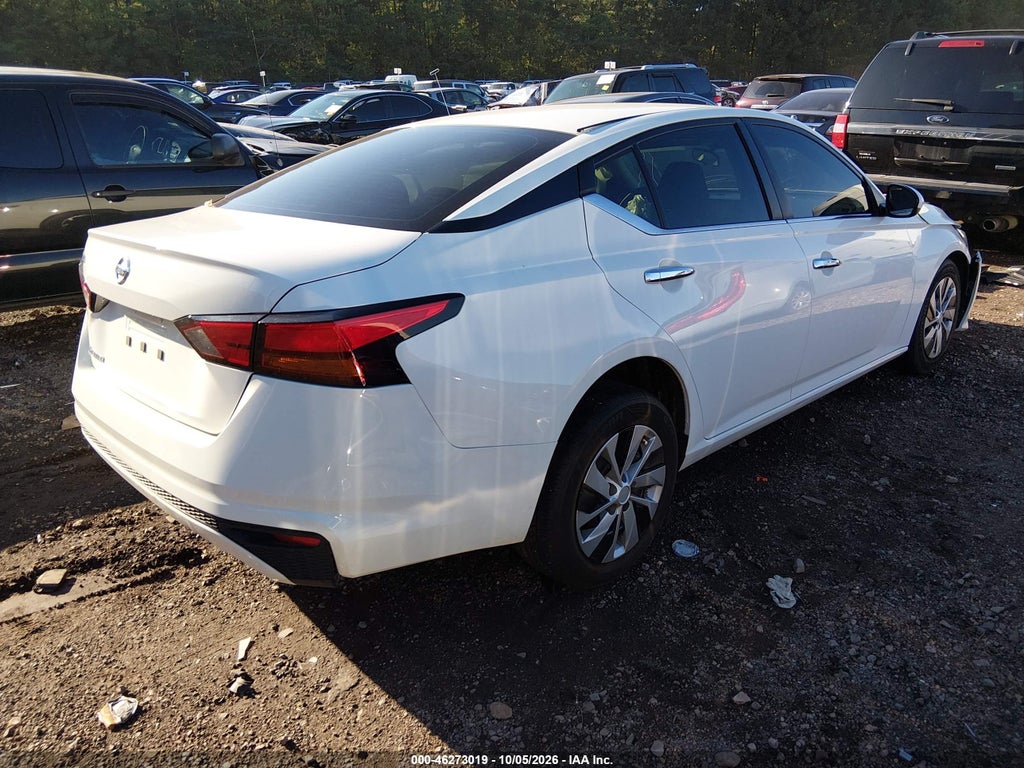 Nissan Altima 2022