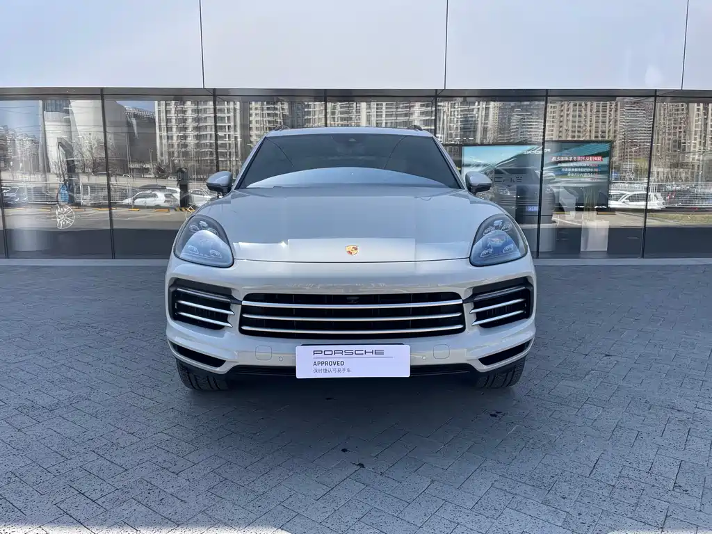 Porsche Cayenne 2022