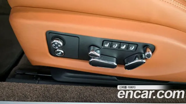 Bentley Continental 2021