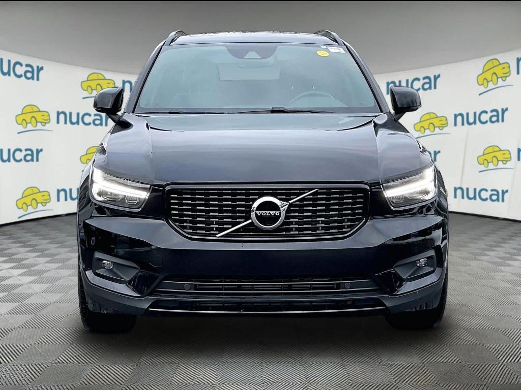 Volvo XC40 2021