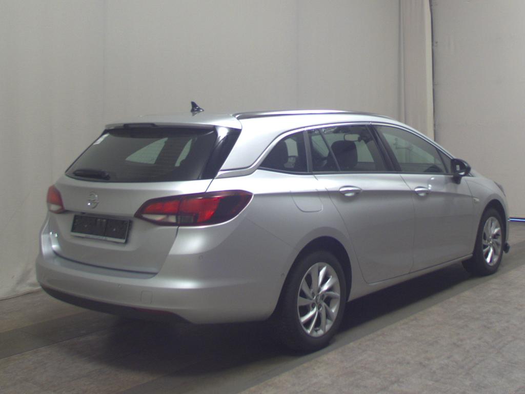 Opel Astra 2021