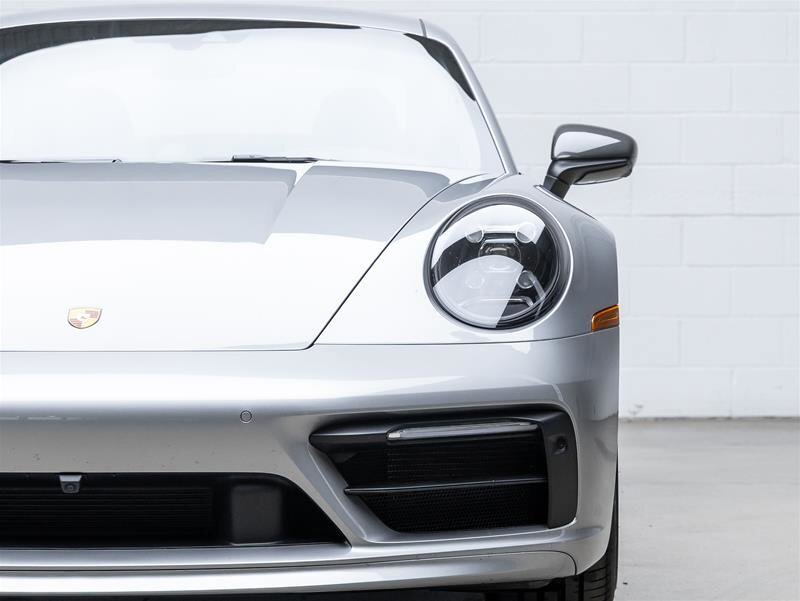 Porsche 911 2023