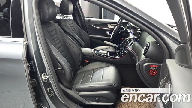 Mercedes-Benz E-Класс 2022