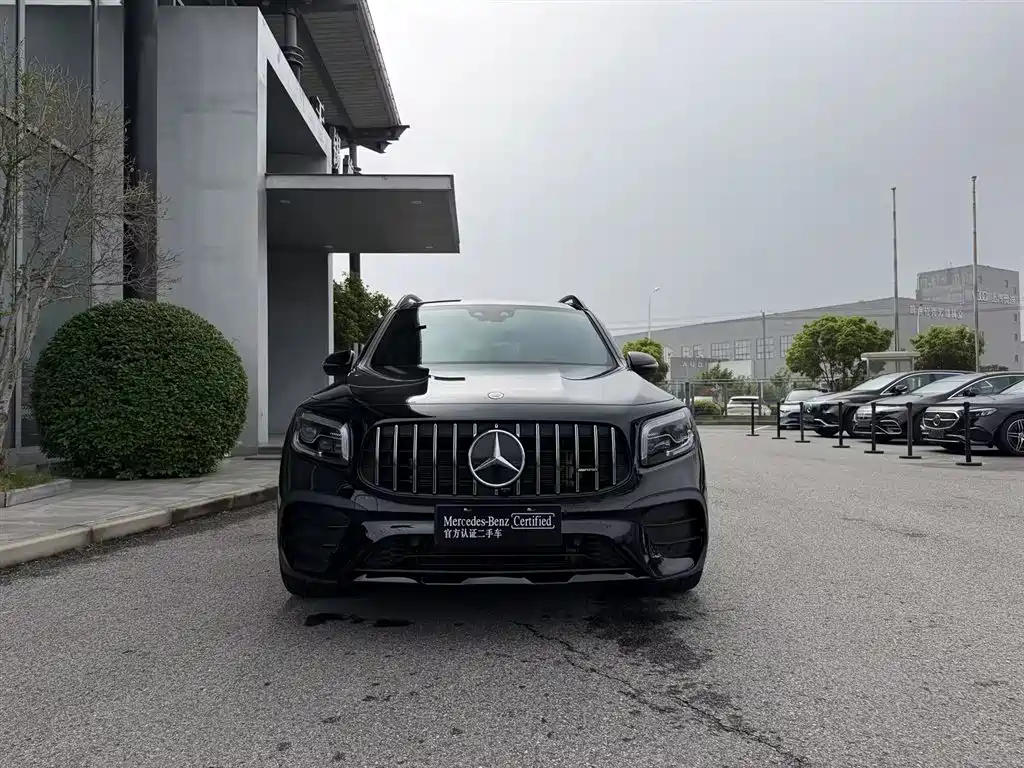 Mercedes-Benz GLB AMG 2023