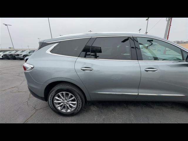 Buick Enclave 2023