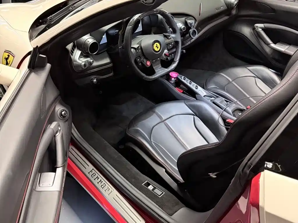 Ferrari F8 2021