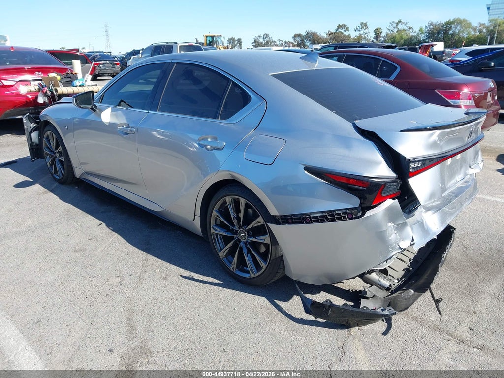 Lexus IS 2023