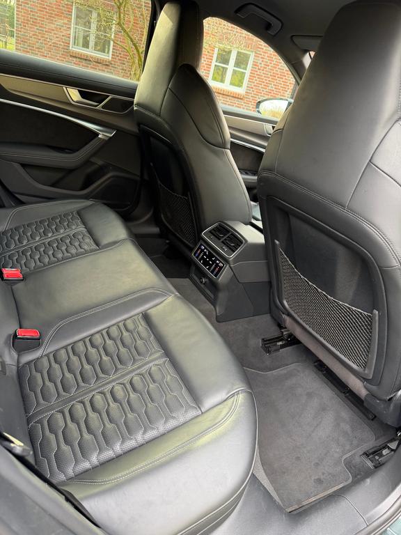 Audi RS6 2021