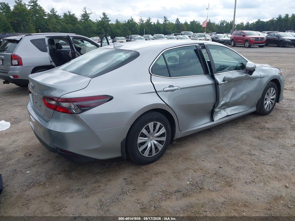 Toyota Camry 2023
