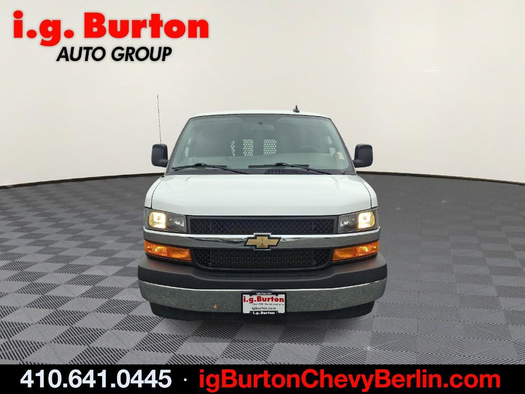Chevrolet Express 2024