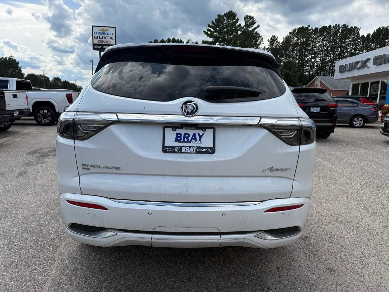 Buick Enclave 2024
