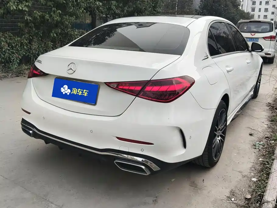 Mercedes-Benz C-Класс 2024