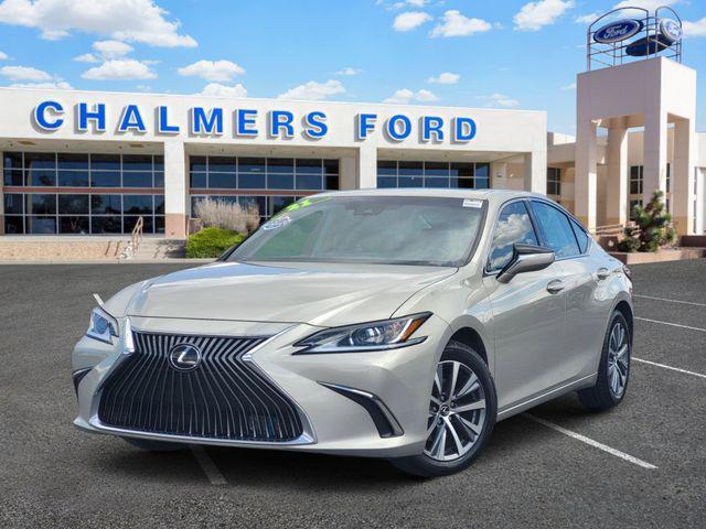 Lexus ES 2021