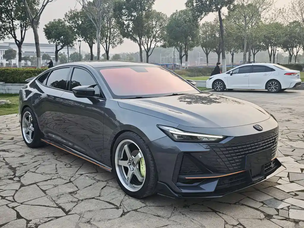 Changan UNI-V 2022