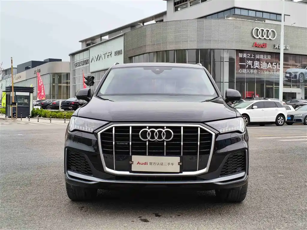 Audi Q7 2024