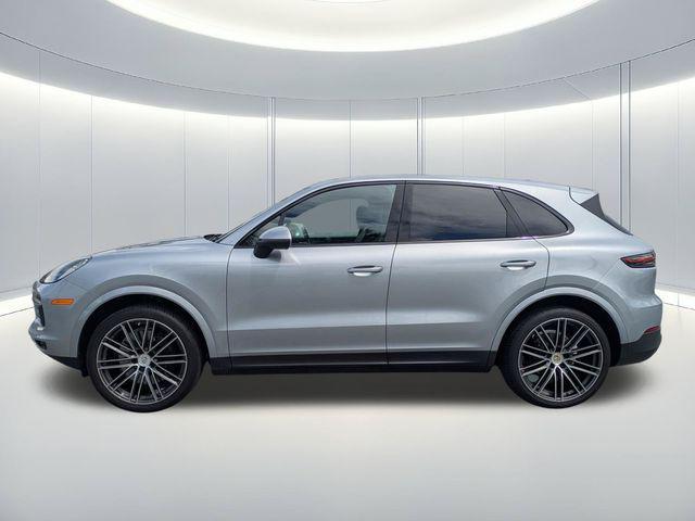 Porsche Cayenne 2021