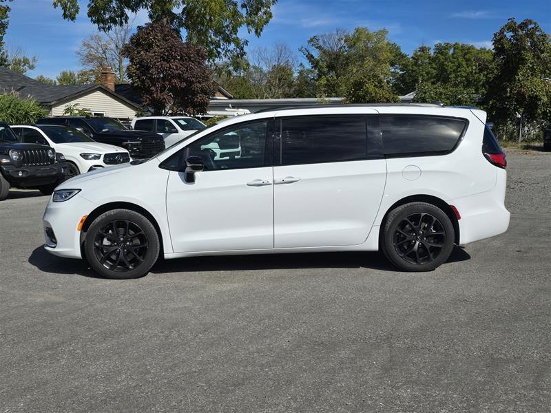 Chrysler Pacifica 2024