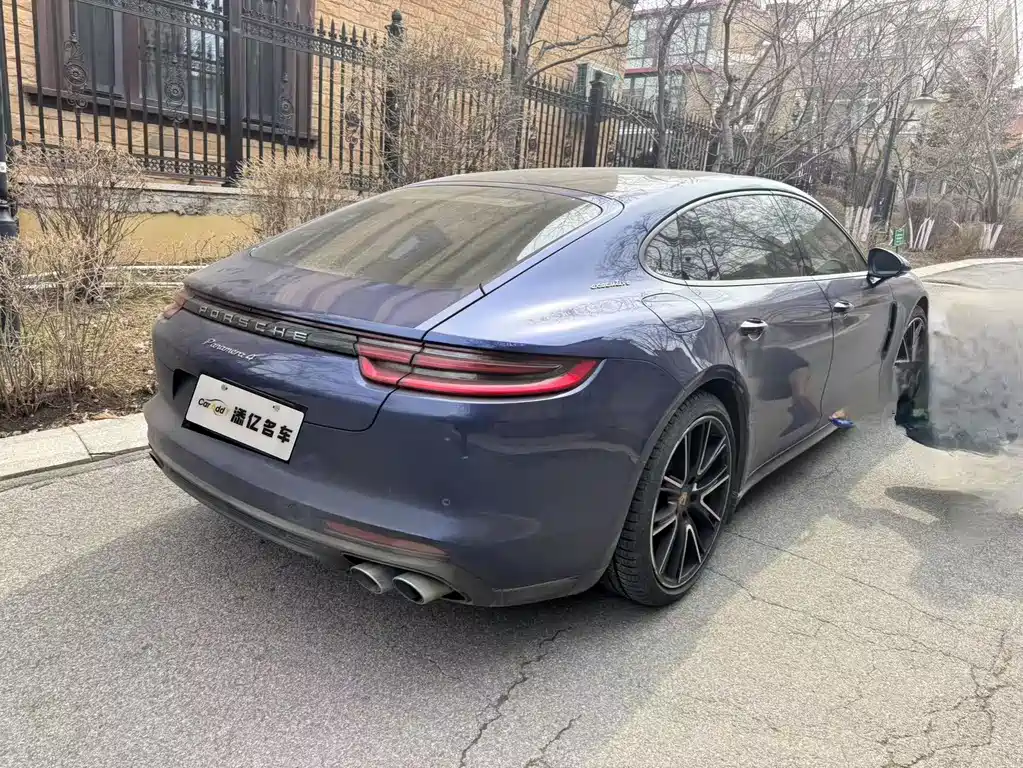 Porsche Panamera 2020