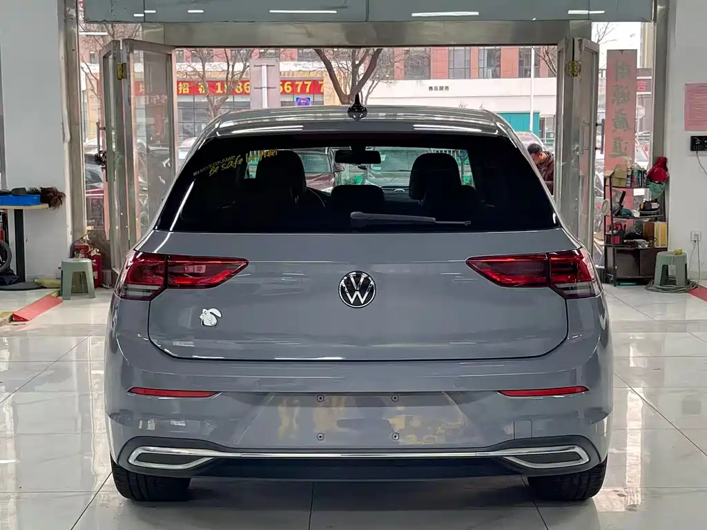 Volkswagen Golf 2021