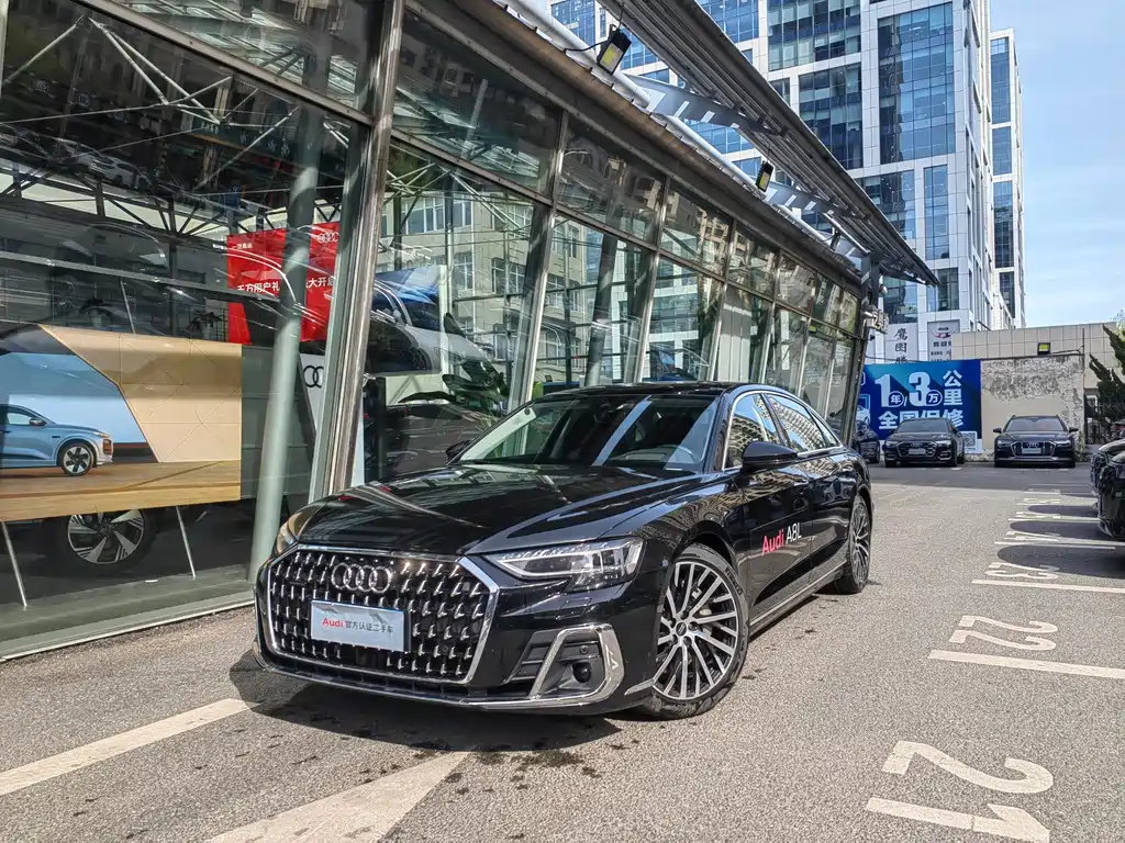 Audi A8 2025