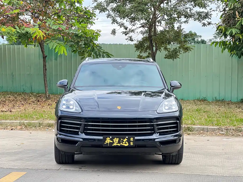 Porsche Cayenne 2022