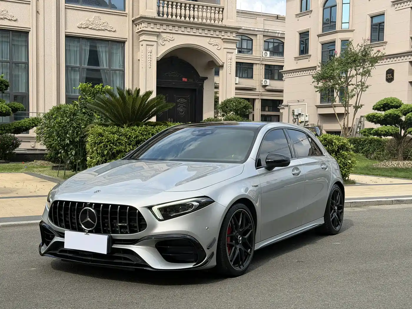 Mercedes-Benz A-Класс 2022
