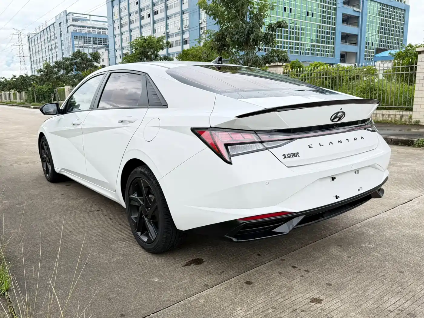 Hyundai Elantra 2023