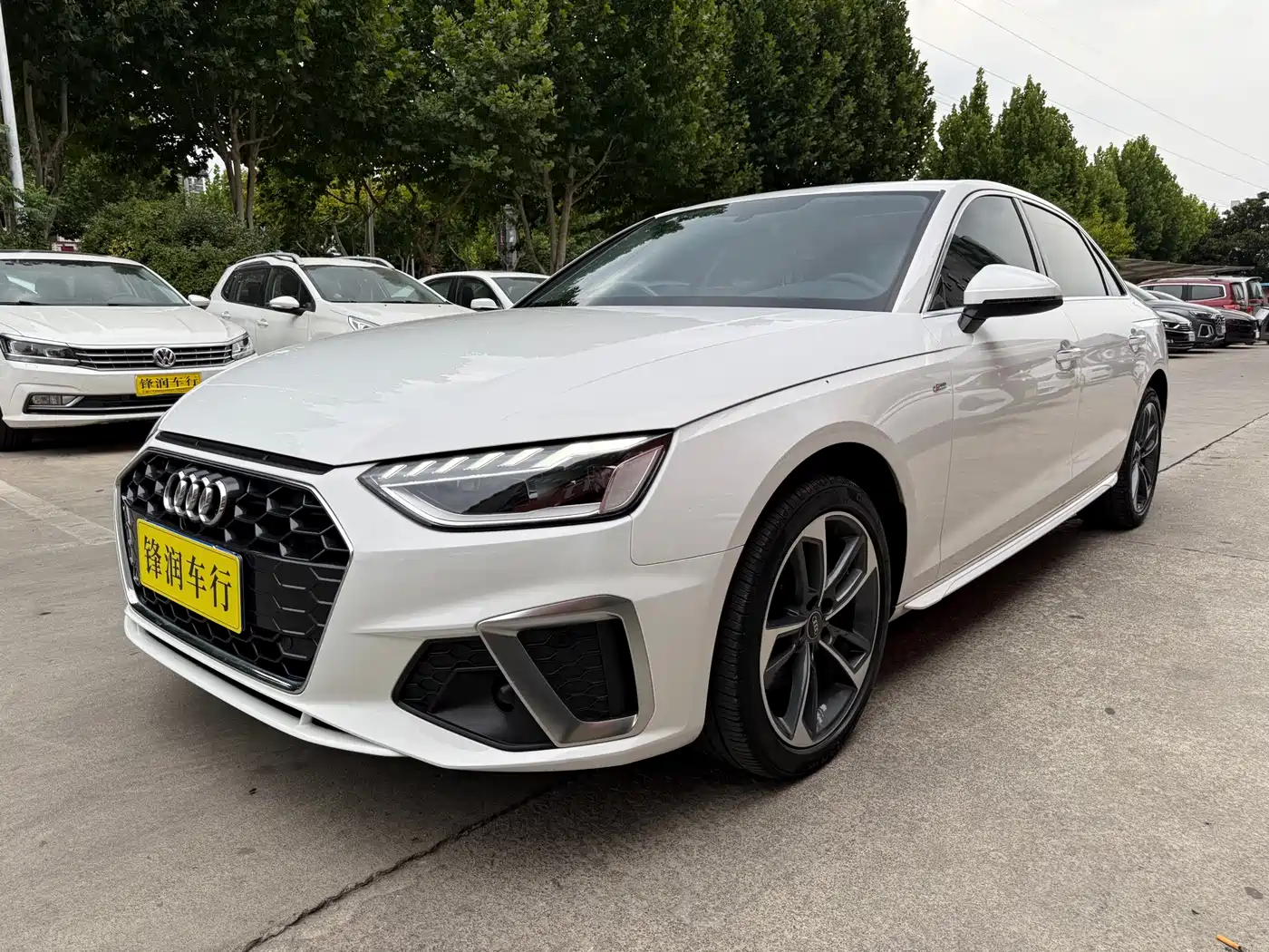 Audi A4 2023