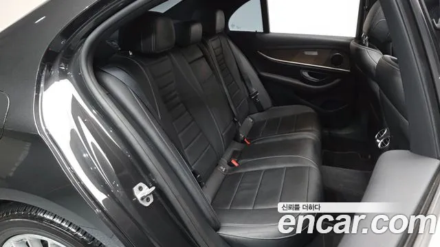 Mercedes-Benz E-Класс 2021