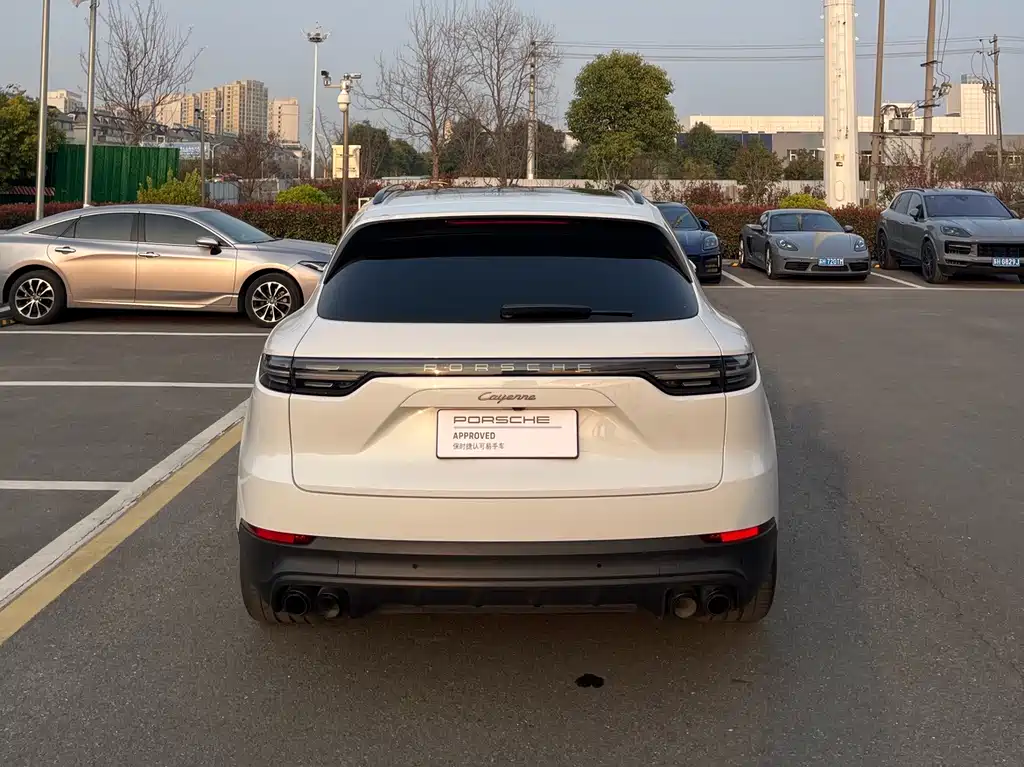Porsche Cayenne 2023