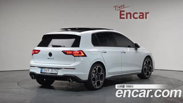 Volkswagen Golf 2025