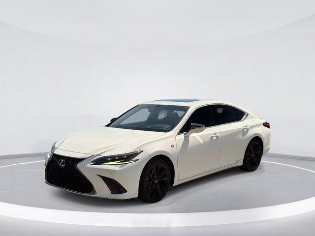 Lexus ES 2022